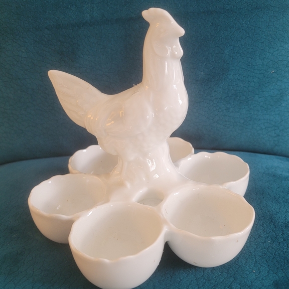 White Ceramic Chicken Egg Holder - Picture 8 of 15